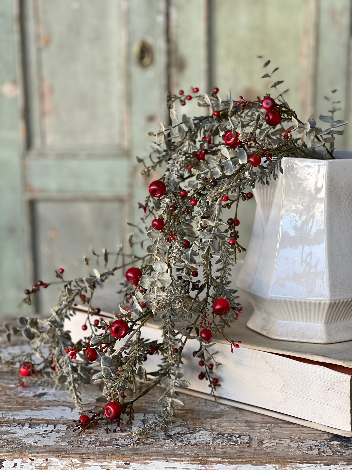 Cashel Berry Eucalyptus Hanging Vine