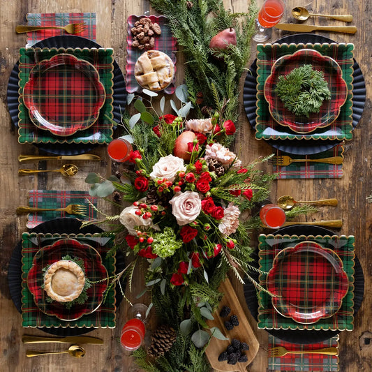 Green Christmas Plaid Square Scalloped Plate