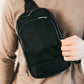 L'uomo Unisex Crossbody Bag